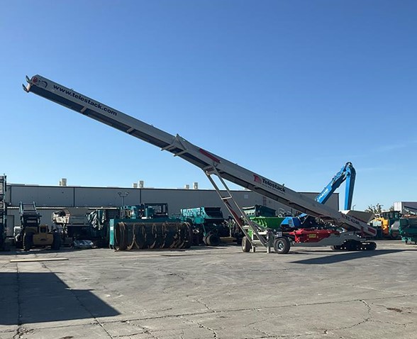 2022 TELESTACK TC424R